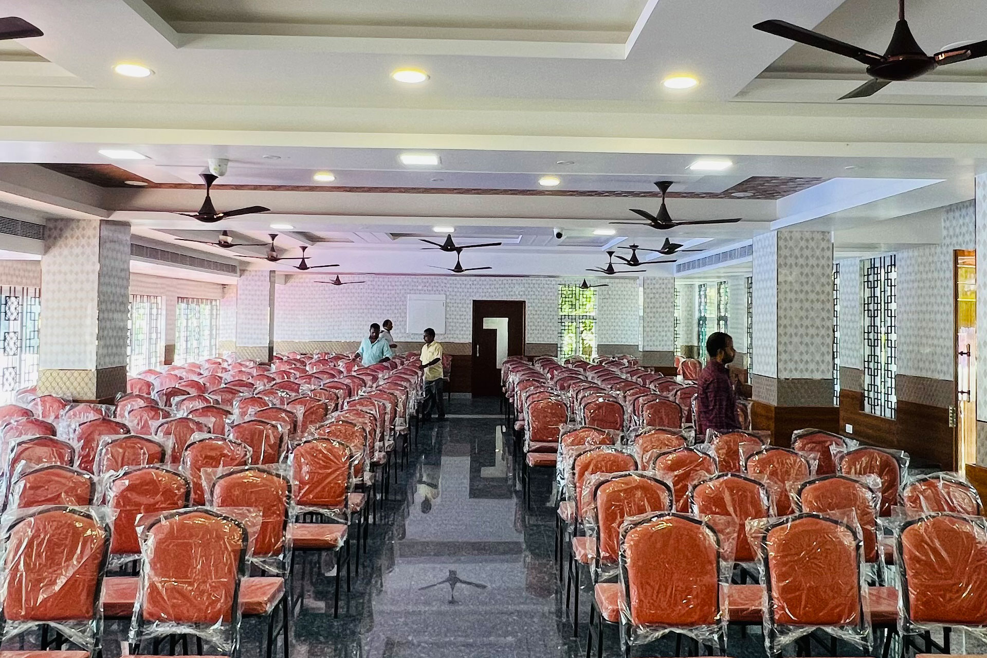 Jothi mahal vayalur road in trichy , best wedding hall in trichy , Marriage hall in trichy , Birthday hall in trichy
